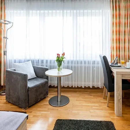 Stahringen: Lakeside Retreat With Fully Equipped Kitchen Apartment *