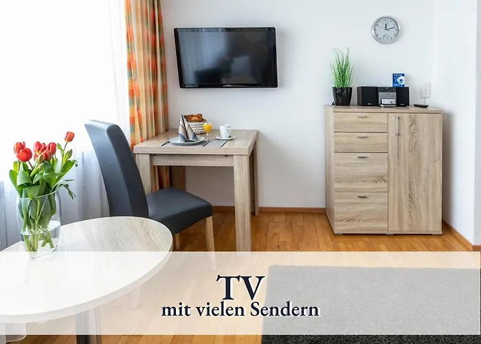 Schicke Ferienwohnung In Bester Bodenseelage L 1 Minute Zum Bodensee L 1 Zimmer L Vollausgestattete Küche L Free-wlan L Willkommen Im Stahringen * Radolfzell am Bodensee